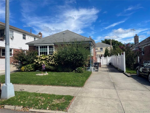 Homes For Sale - 7625 250th Street<br/> Bellerose, NY 11426