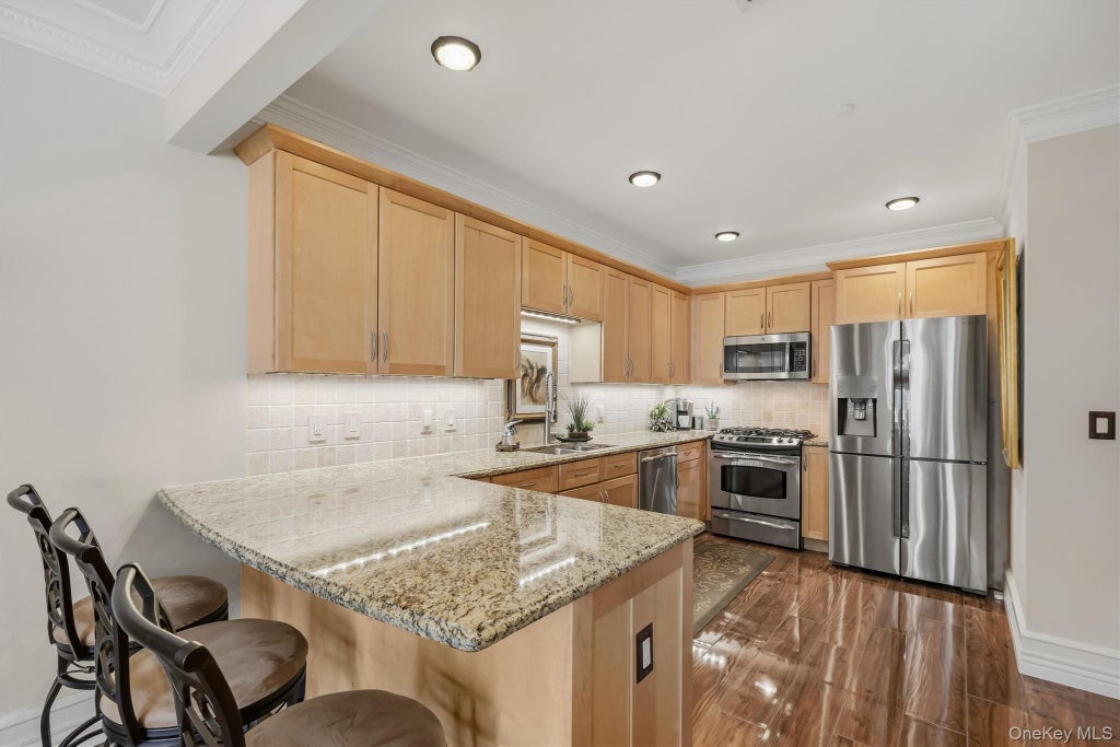 Photo of 323 Trump Park, Shrub Oak, NY 10588 (MLS # 1042275)