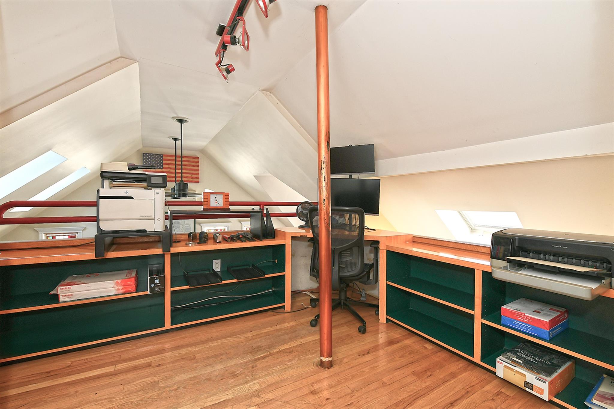 65 Meadow Lane, Levittown, New York image 24