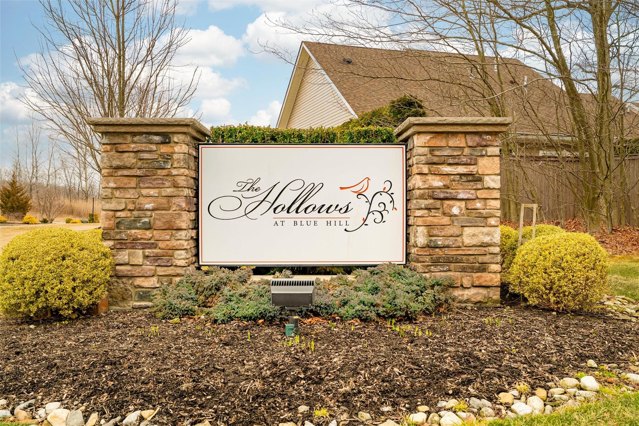 32 Michael Roberts Court, Pearl River, New York image 1
