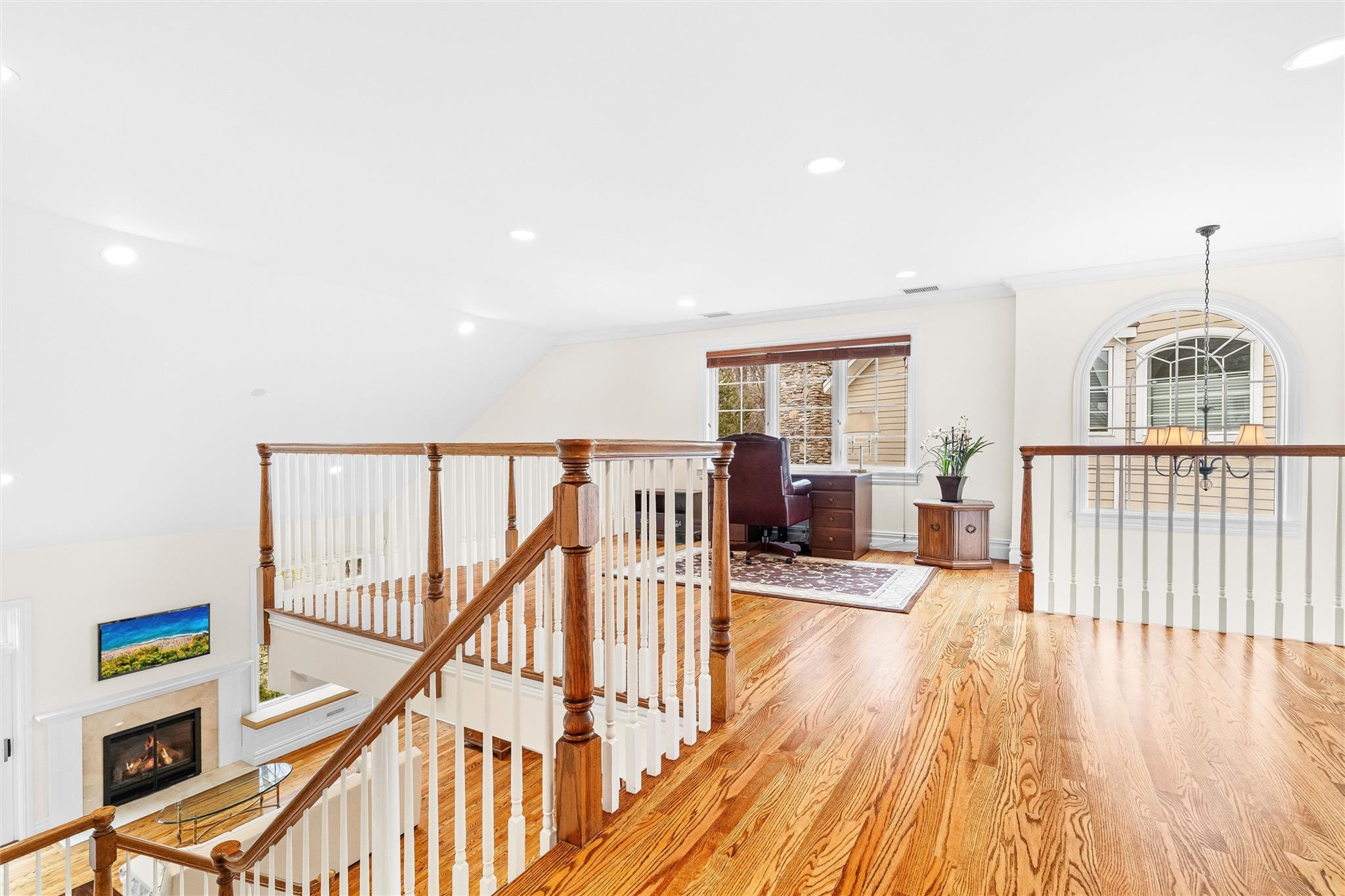 32 Michael Roberts Court, Pearl River, New York image 23