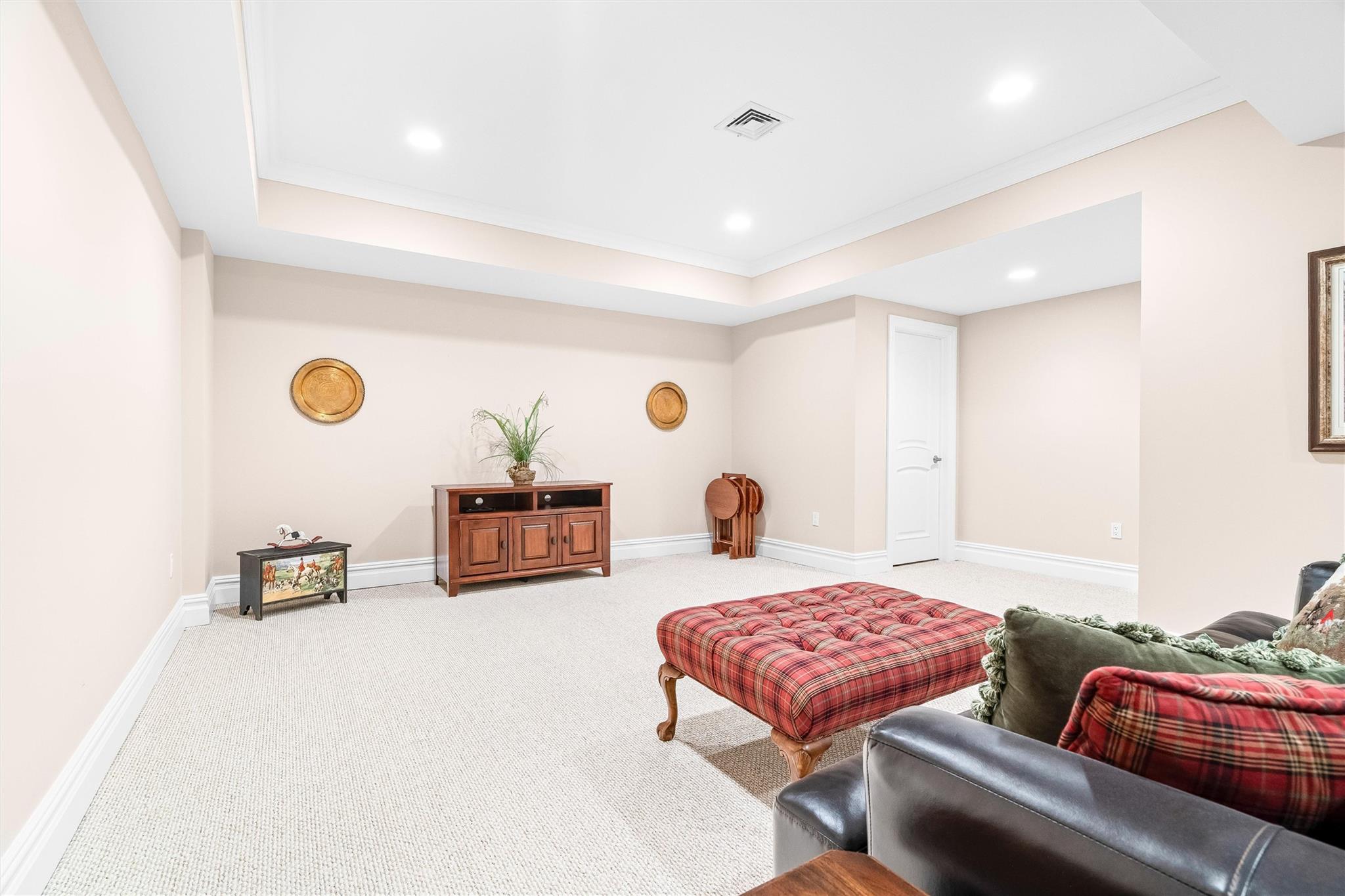 32 Michael Roberts Court, Pearl River, New York image 39