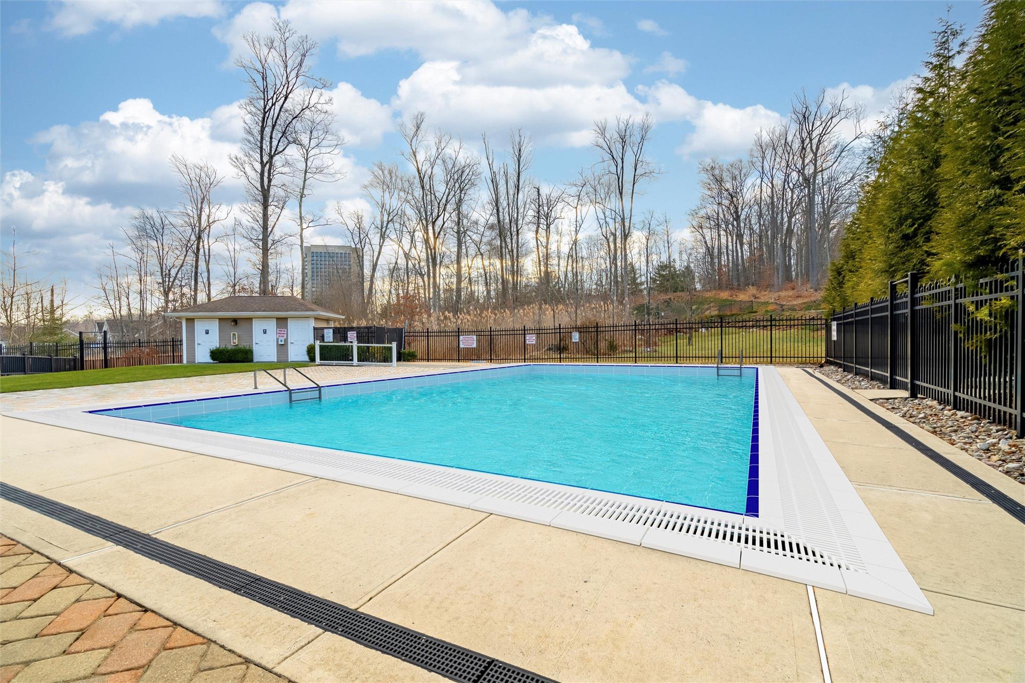 32 Michael Roberts Court, Pearl River, New York image 47