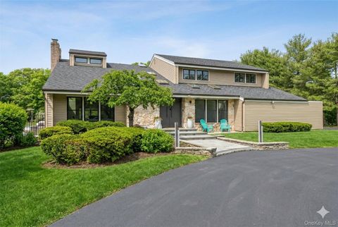 Photo of 45 Carriage Court, Muttontown, NY 11791 (MLS # 967828)