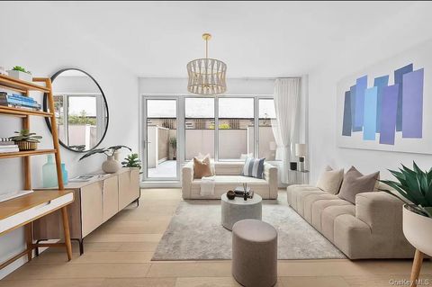 208 Delancey Street 1B New York (Manhattan) NY 10002