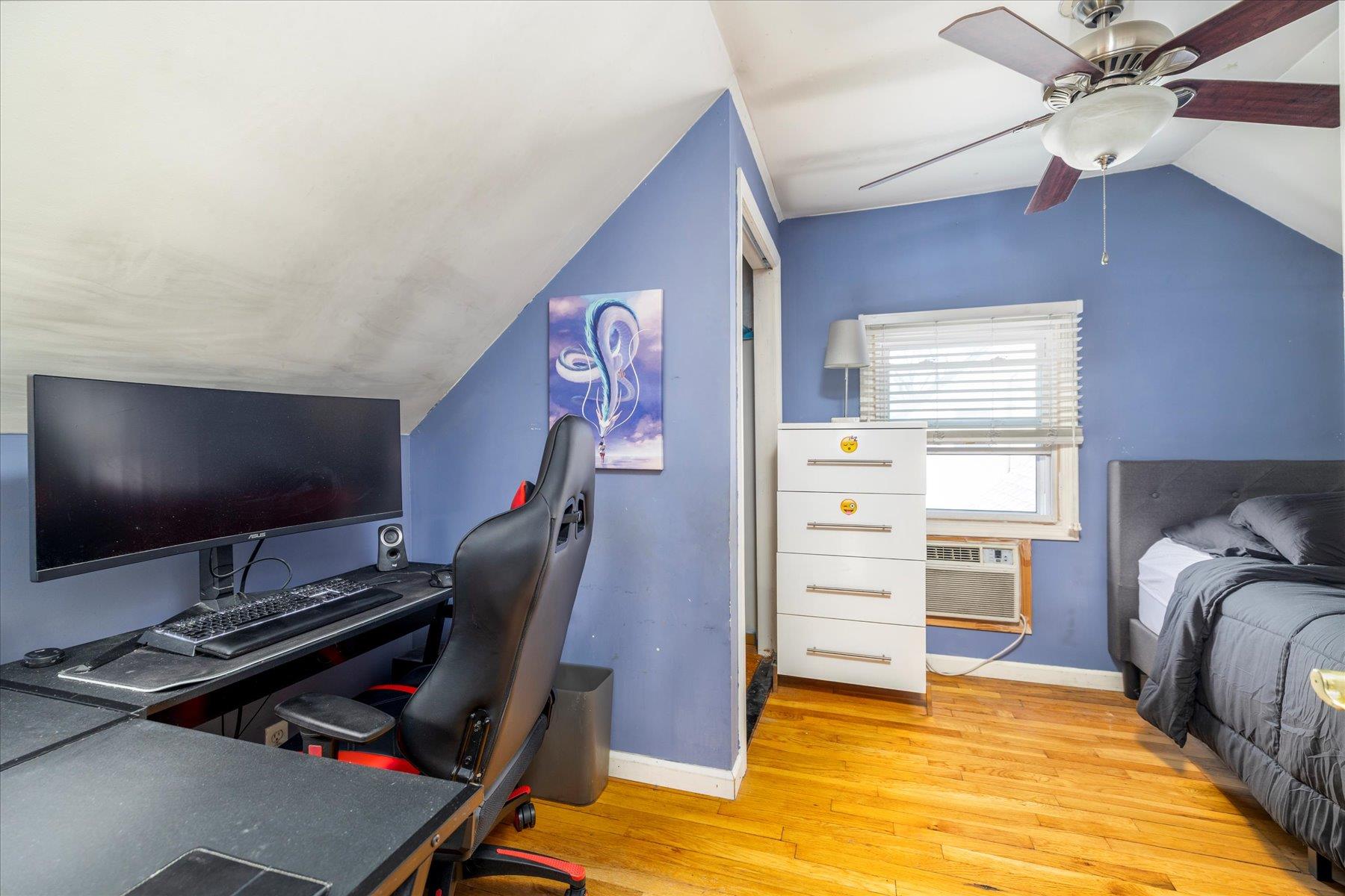 215 Jerome Avenue, Carle Place, New York image 20