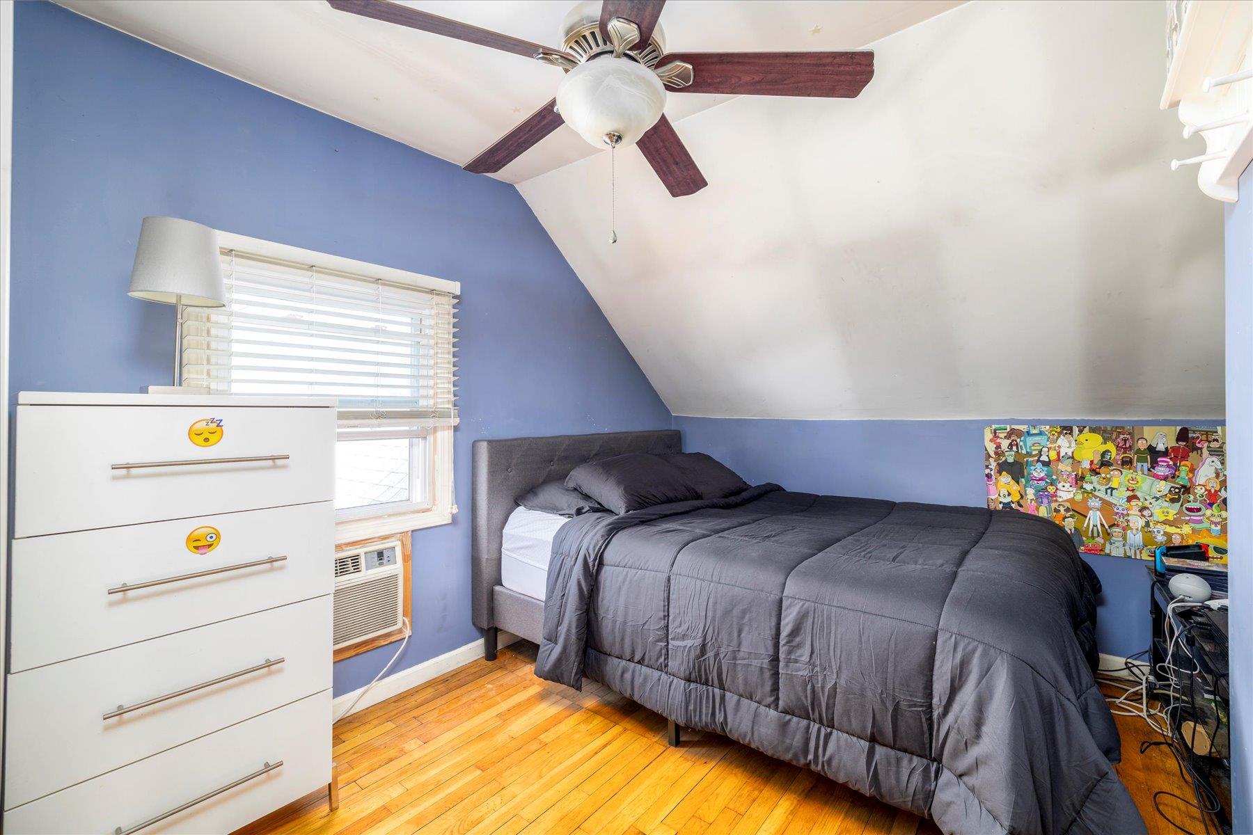 215 Jerome Avenue, Carle Place, New York image 19