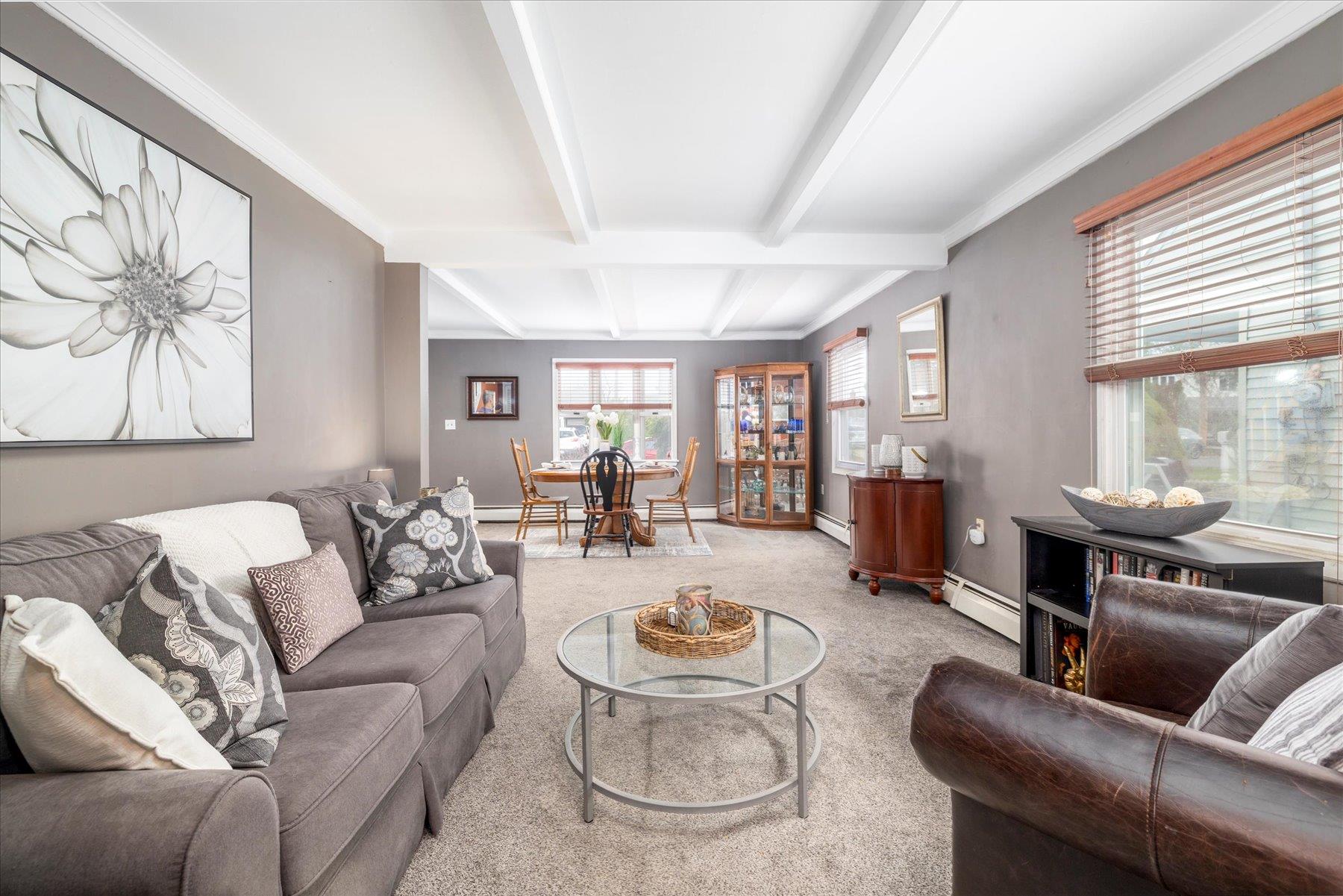 215 Jerome Avenue, Carle Place, New York image 7