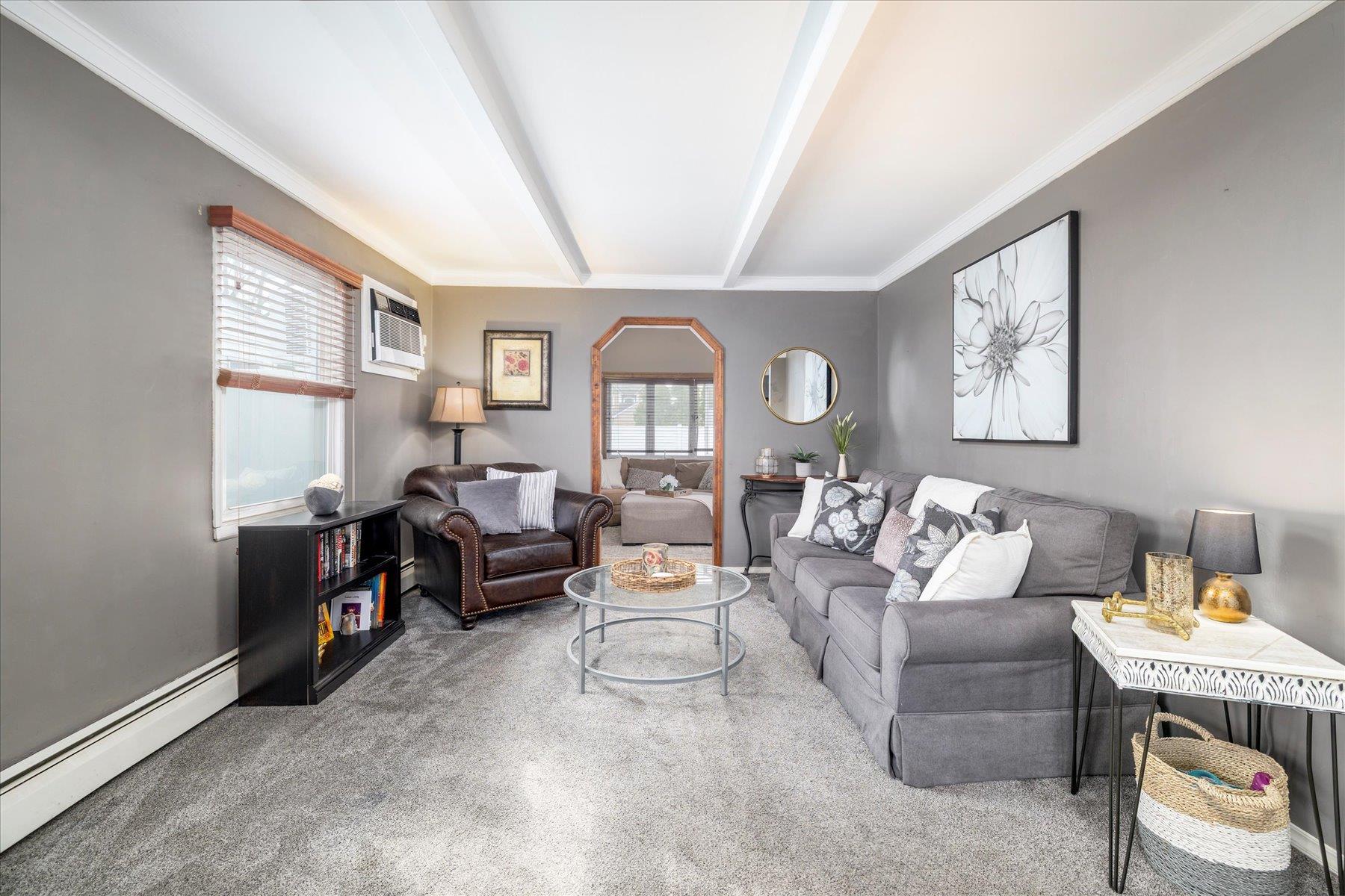 215 Jerome Avenue, Carle Place, New York image 5