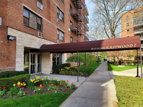 Photo of 89-35 155th Ave Ave #6K, Howard Beach, NY 11414 (MLS # 986203)