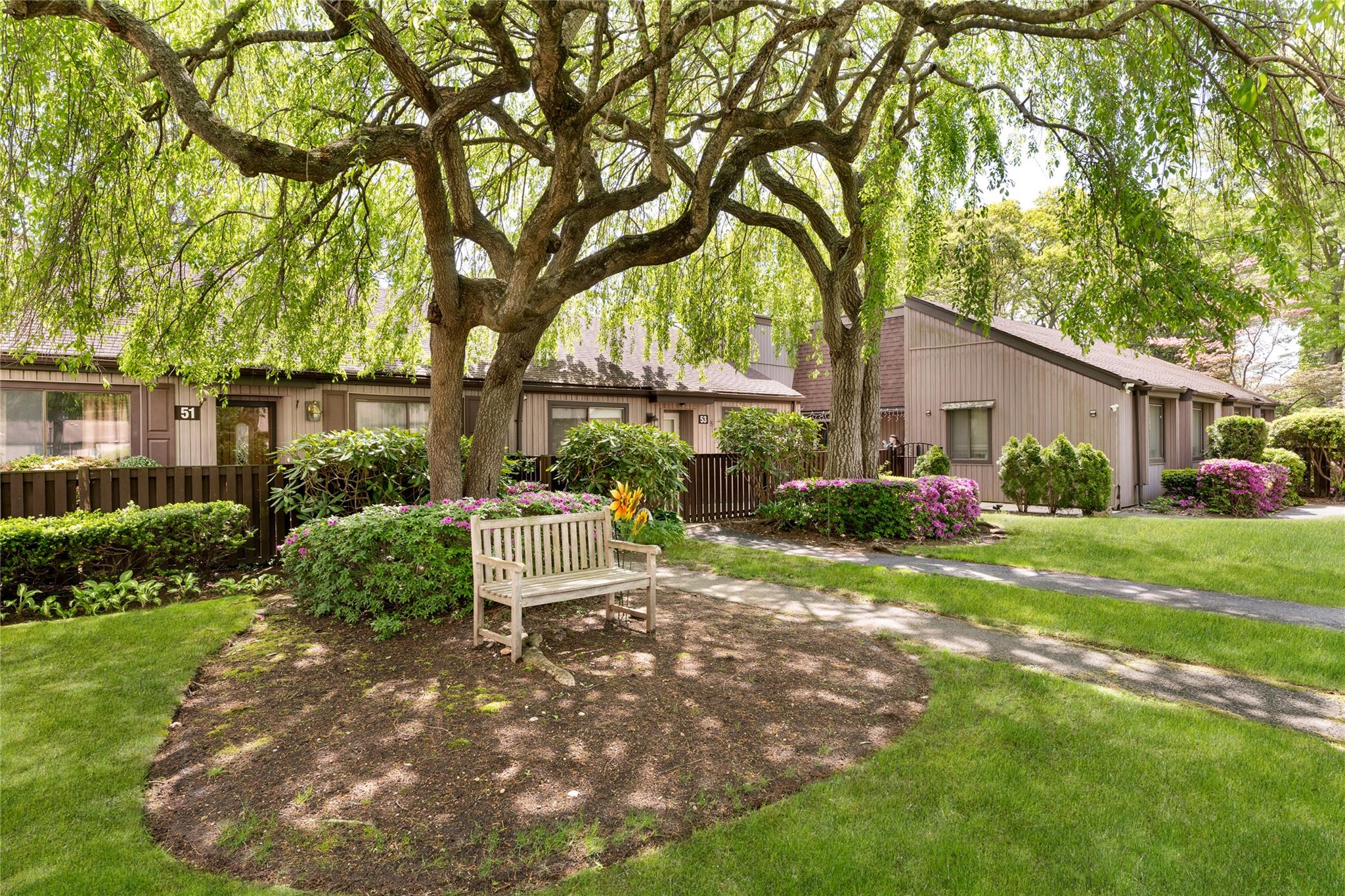 51 Strathmore Gate Drive