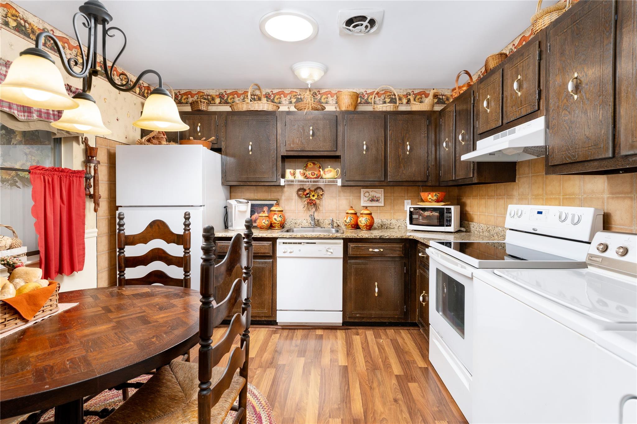 51 Strathmore Gate Drive, Stony Brook, New York image 9