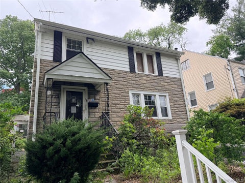 Homes For Sale - 35 Linden Avenue<br/> Mount Vernon, NY 10552