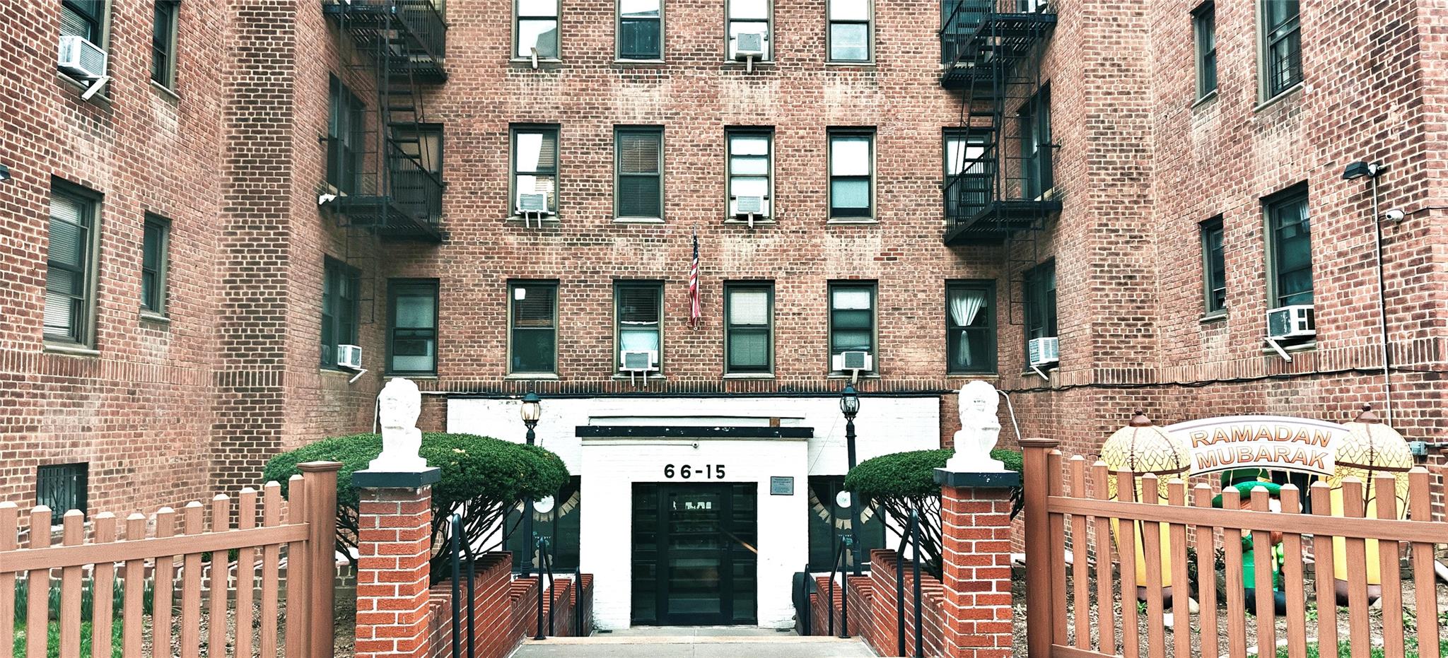 Wetherole Street St D12, Rego Park, Queens, NY - 1 Bedrooms  
1 Bathrooms  
3 Rooms - 