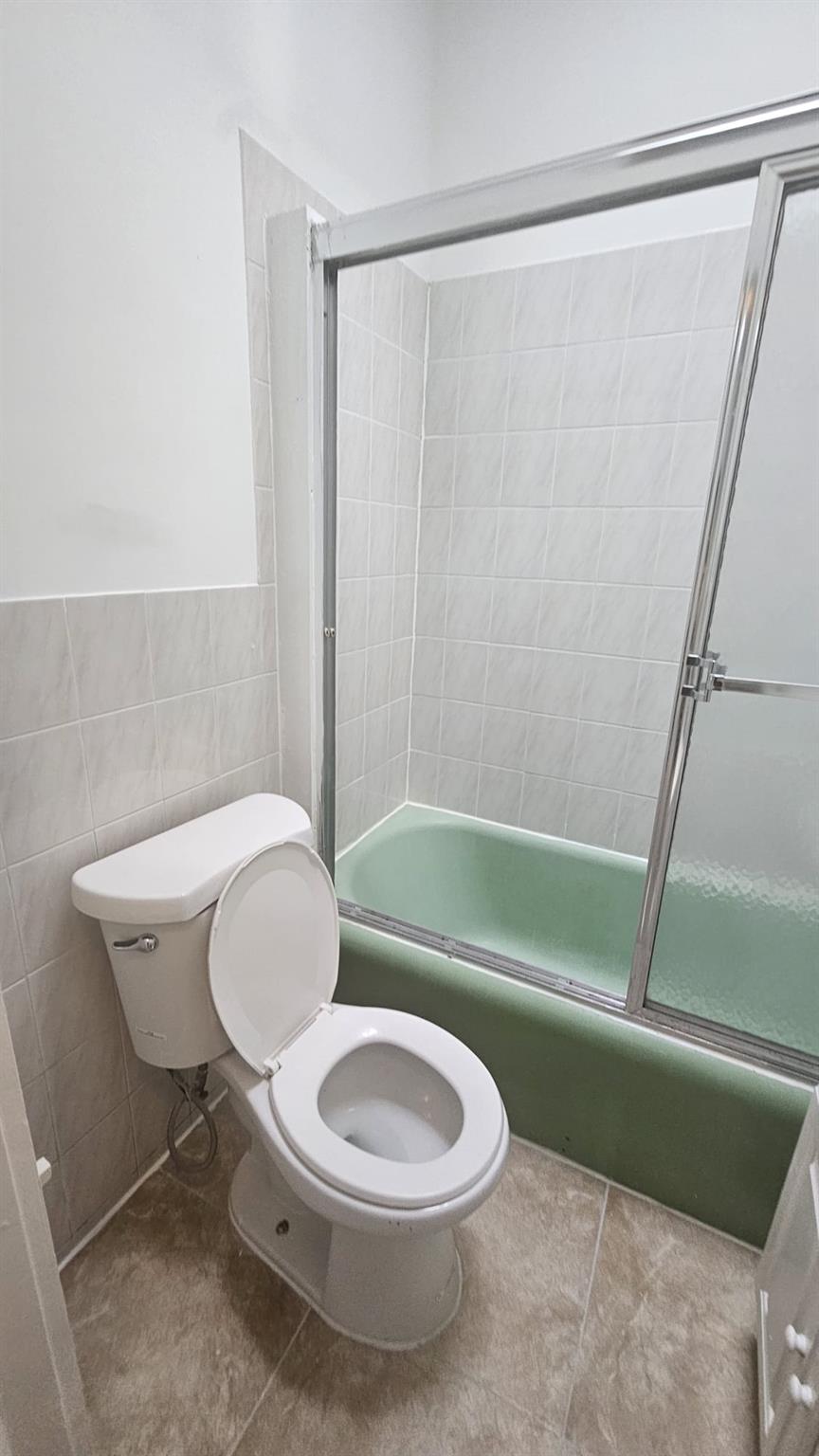 7817 Roosevelt Ave #2, Jackson Heights, New York image 9