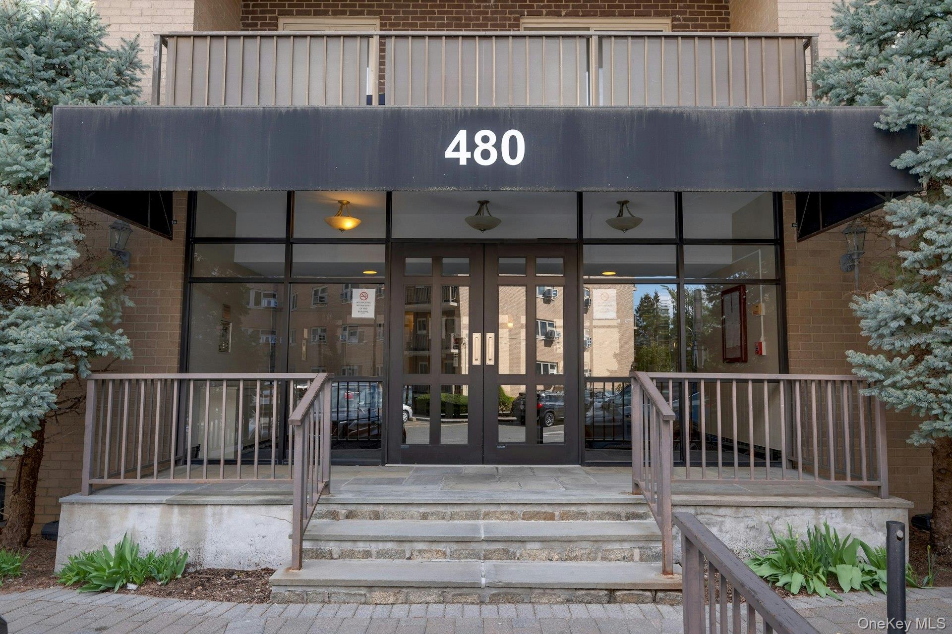 480 Halstead Avenue 2J