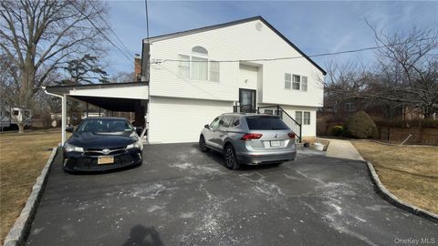 55 Parkway Avenue Amityville NY 11701