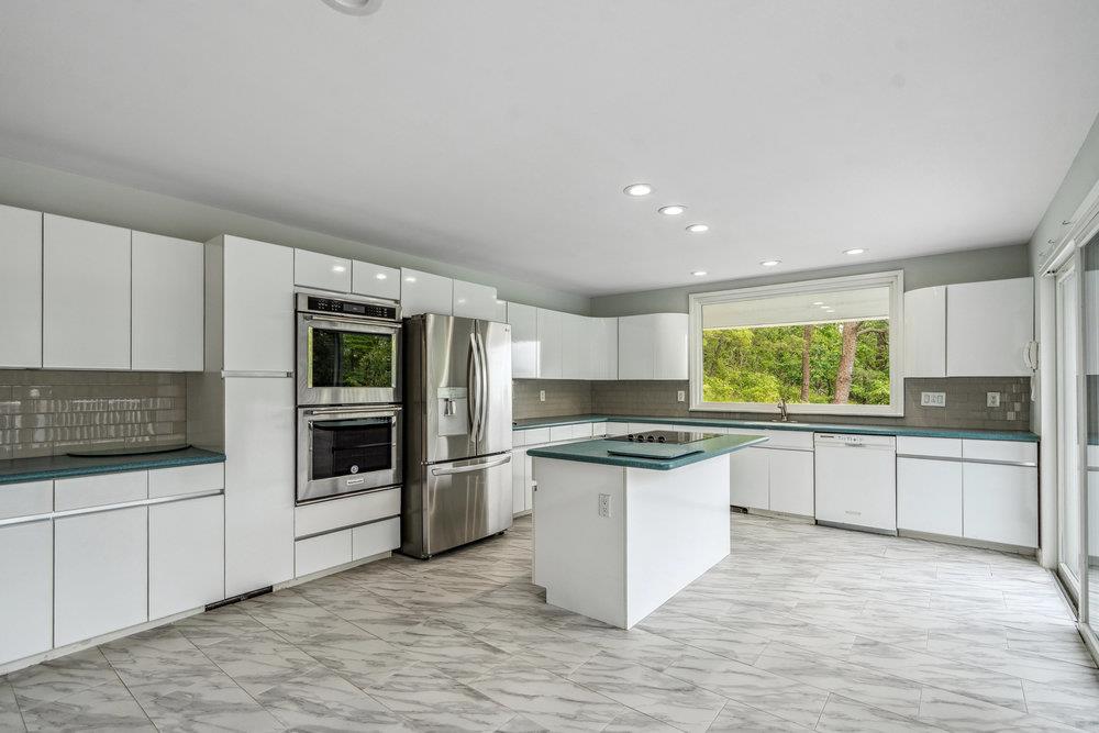 542 Montauk Highway