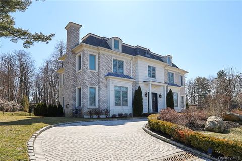 Homes For Sale - 19 Gilbert Road<br/> Great Neck, NY 11024