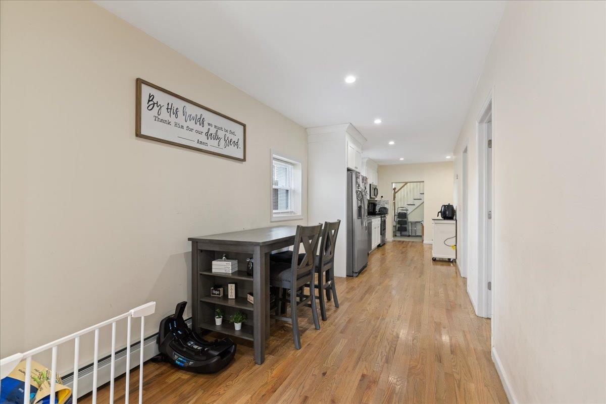 170 Cabota Avenue, Copiague, New York image 3