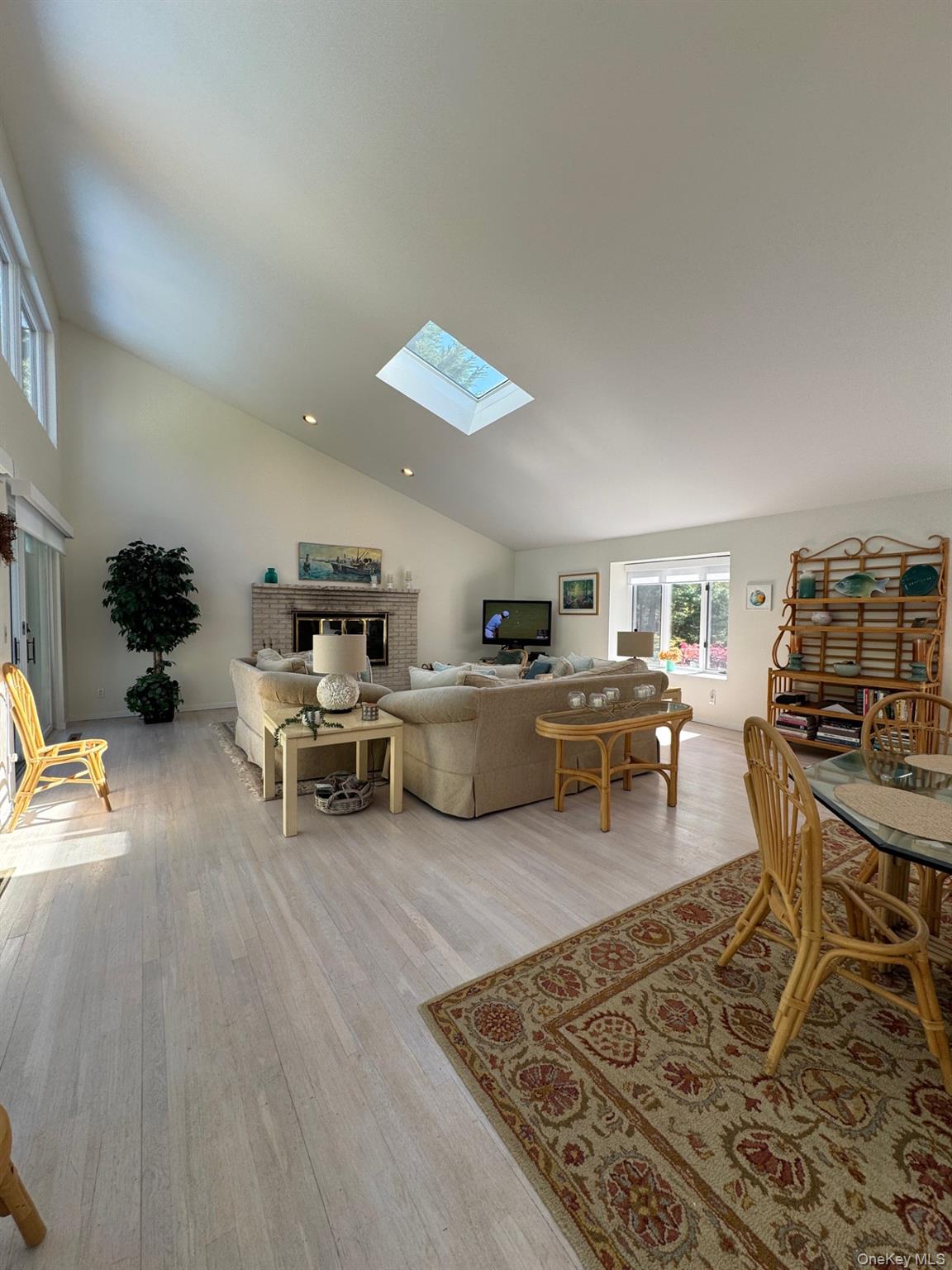 26 Woodedge Trail
