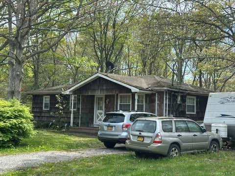 Homes For Sale - 358 S Service Road<br/> Center Moriches, NY 11934