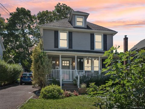 59 Jackson Avenue Huntington NY 11743