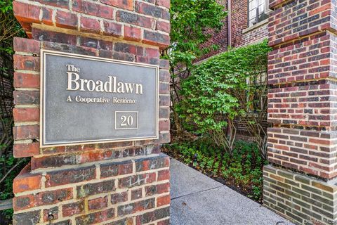 Apartment For Sale - 20 N Broadway #O371<br/> White Plains, NY 10601