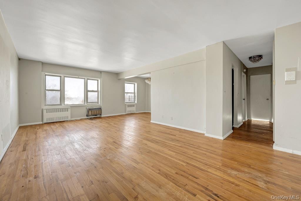 415 Gramatan Avenue 5D