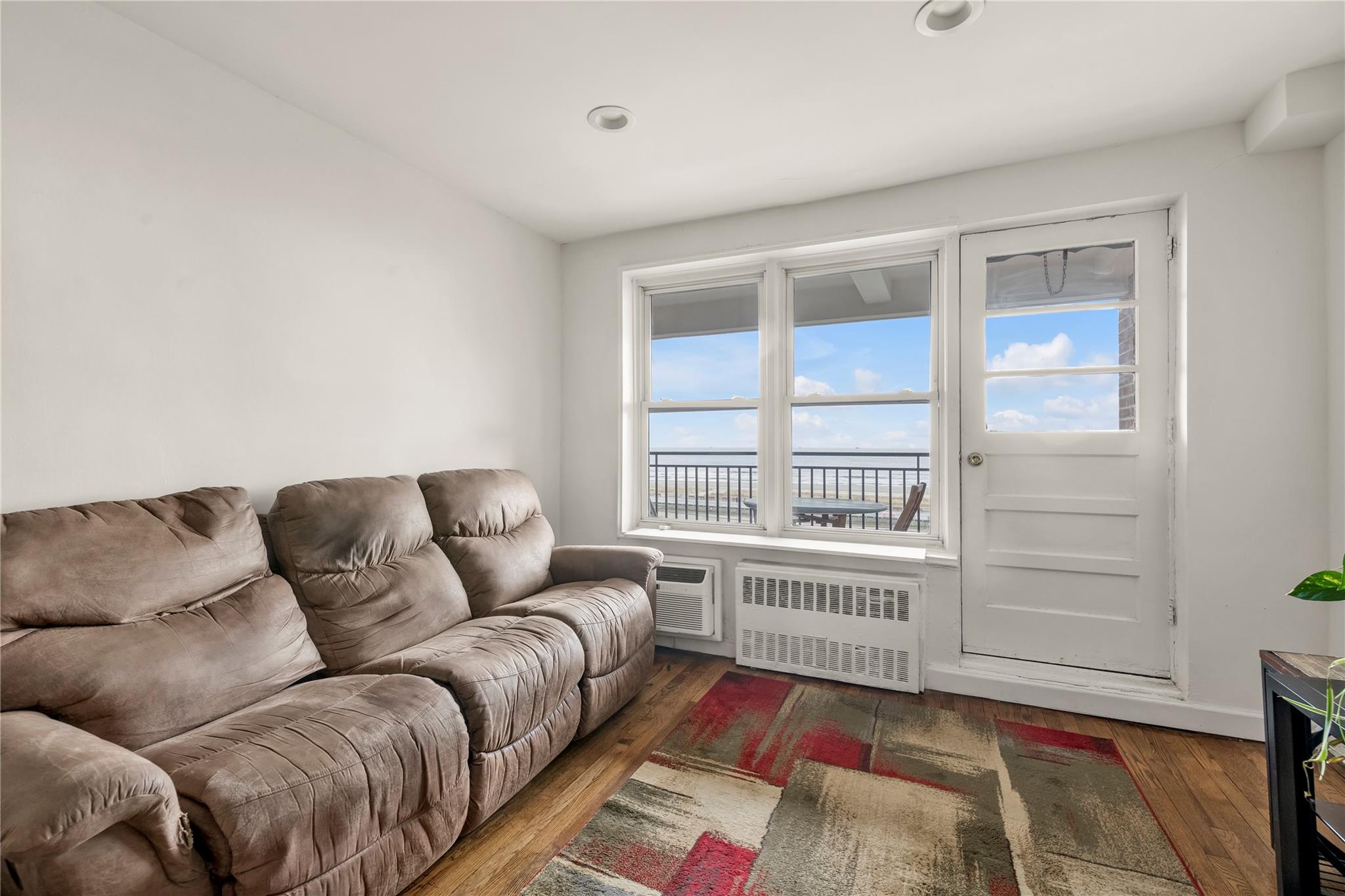 1 E Broadway #6H, Long Beach, New York image 2