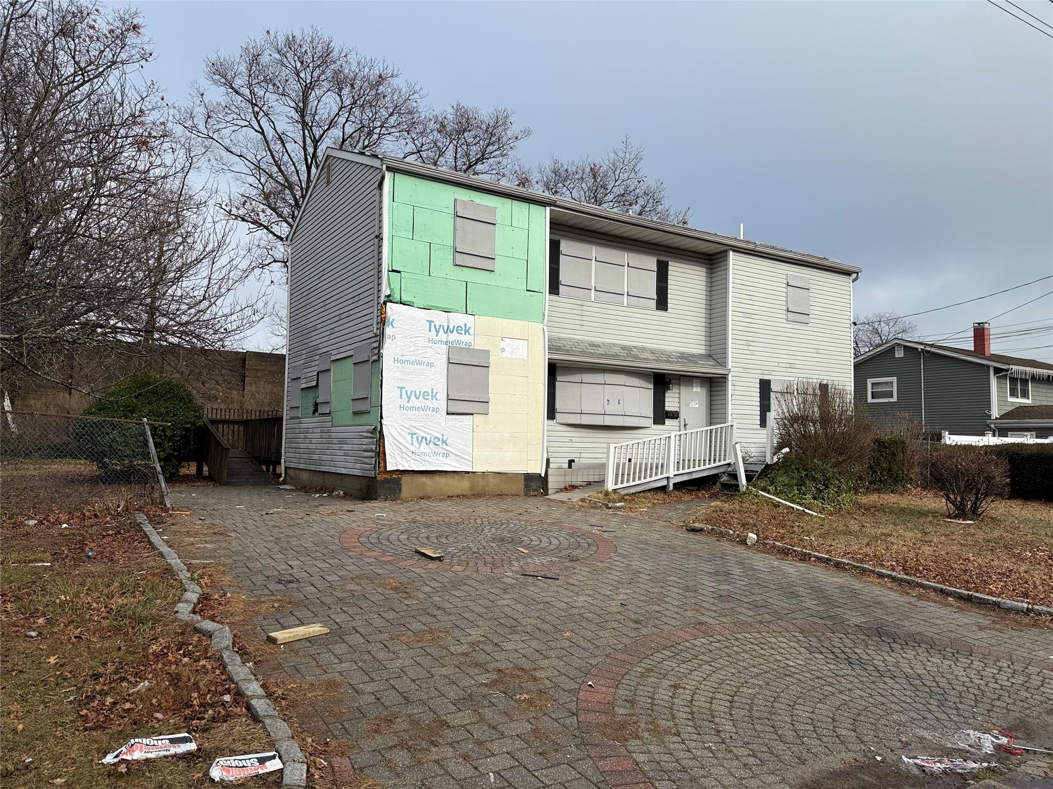 55 Arthur Street, Brentwood, New York image 2