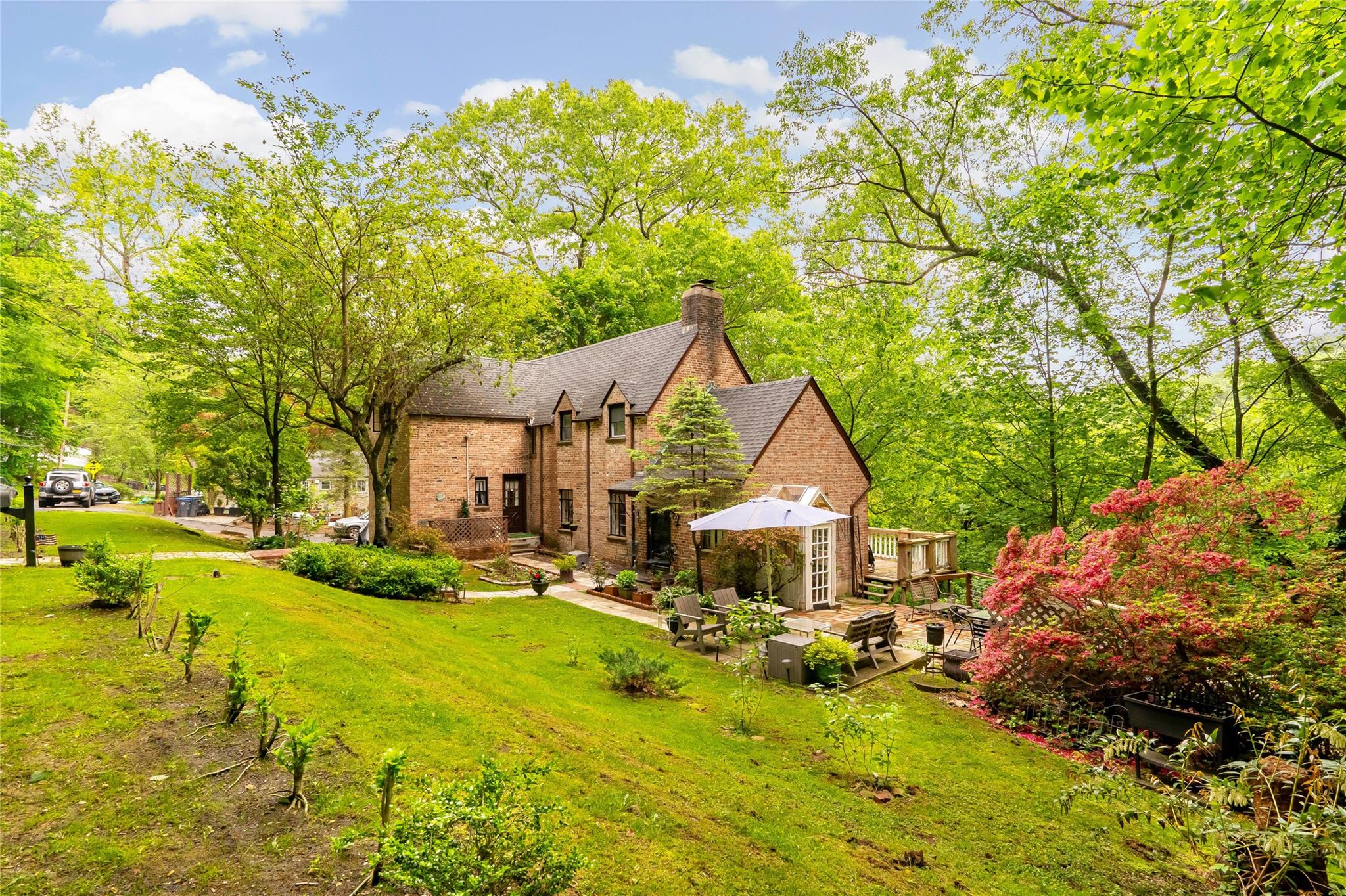 640 Old Kensico Road, White Plains, New York image 2