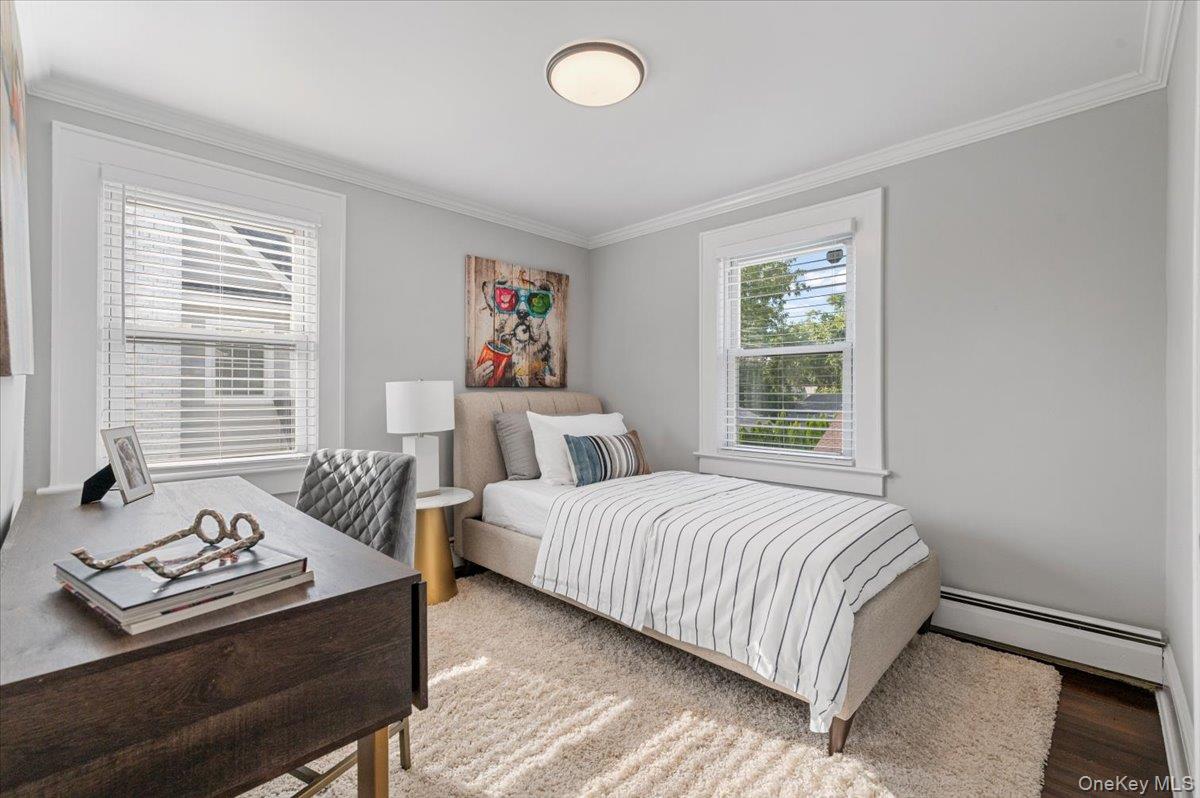 Port Washington, New York 11050, United States, 3 Bedrooms Bedrooms, ,1 BathroomBathrooms,Residential,Active,160813