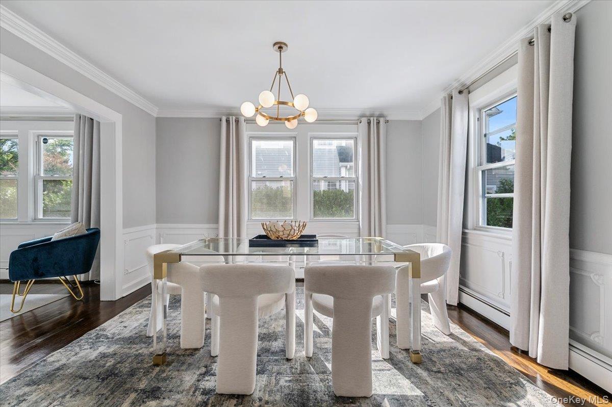 Port Washington, New York 11050, United States, 3 Bedrooms Bedrooms, ,1 BathroomBathrooms,Residential,Active,160813