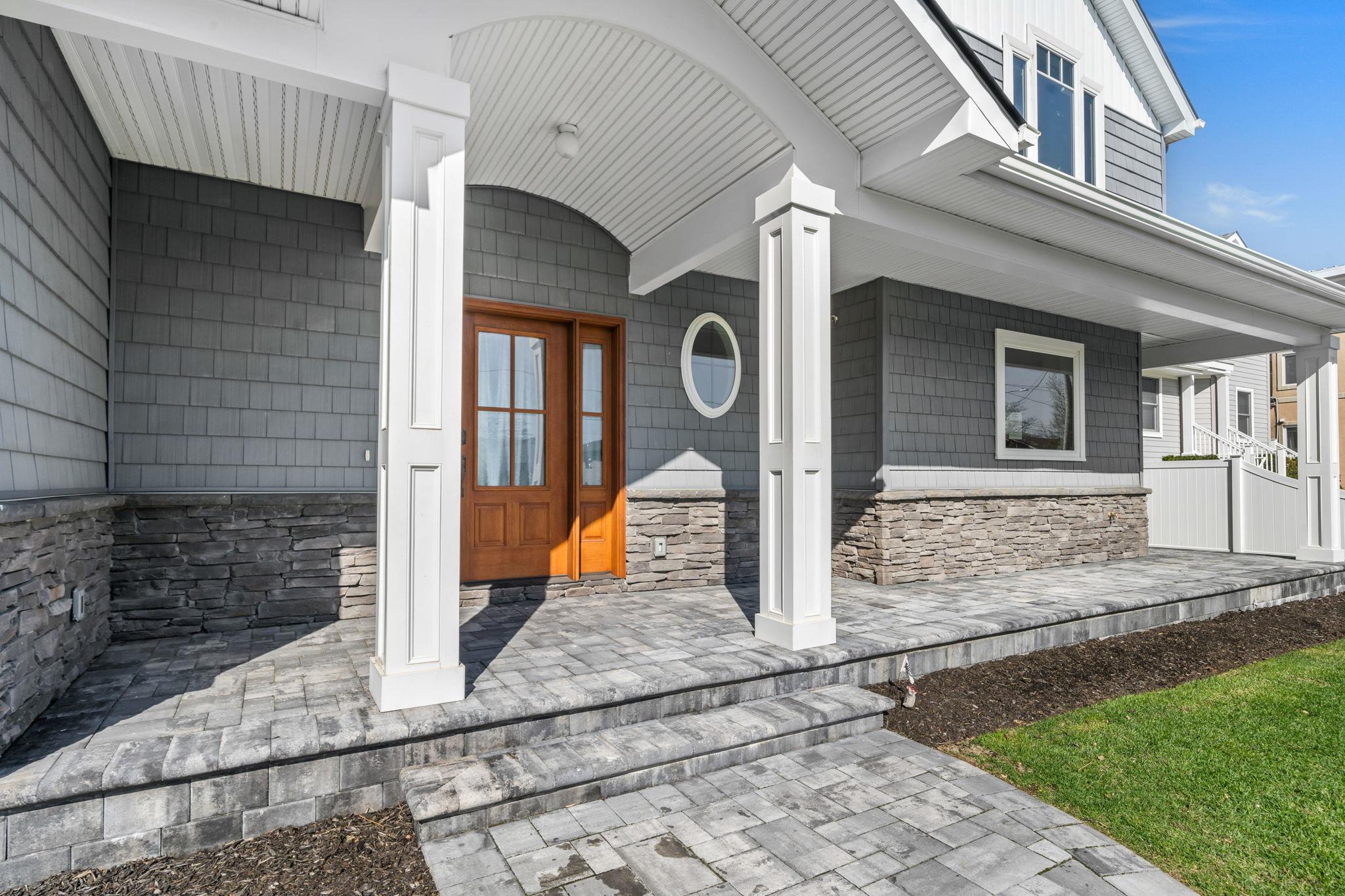 72 Grandview Drive, Shirley, New York image 12