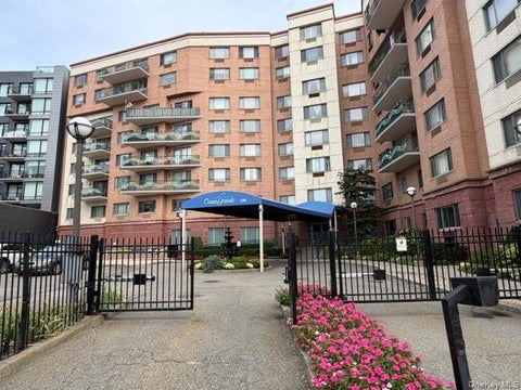Apartment For Rent - 136 Beach 117th Street #21<br/> Rockaway Park, NY 11694