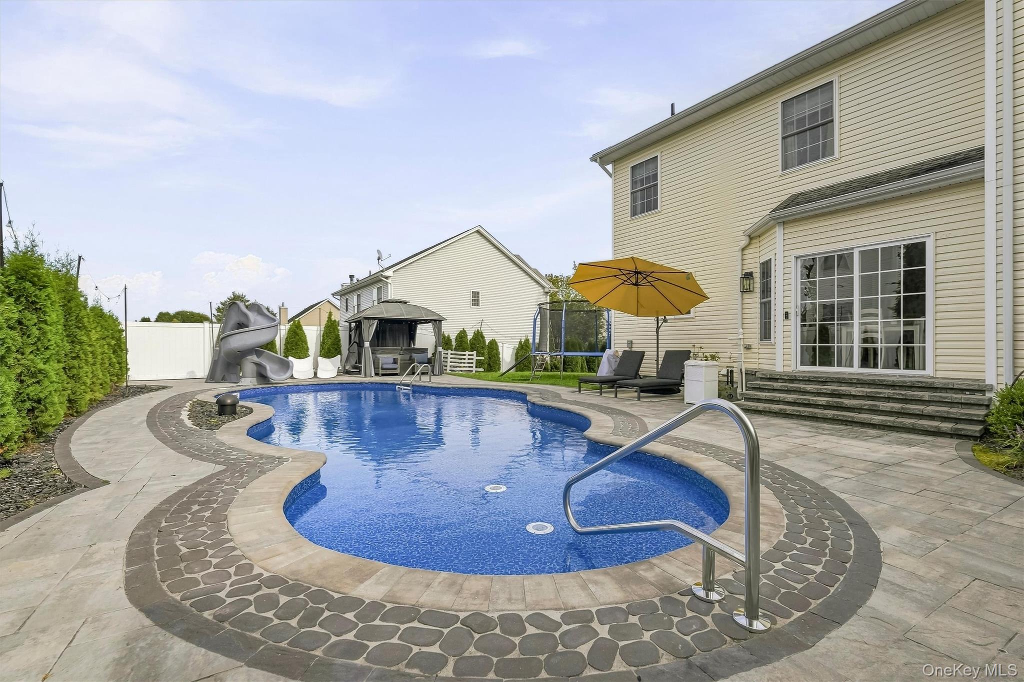2726 Colonial Drive