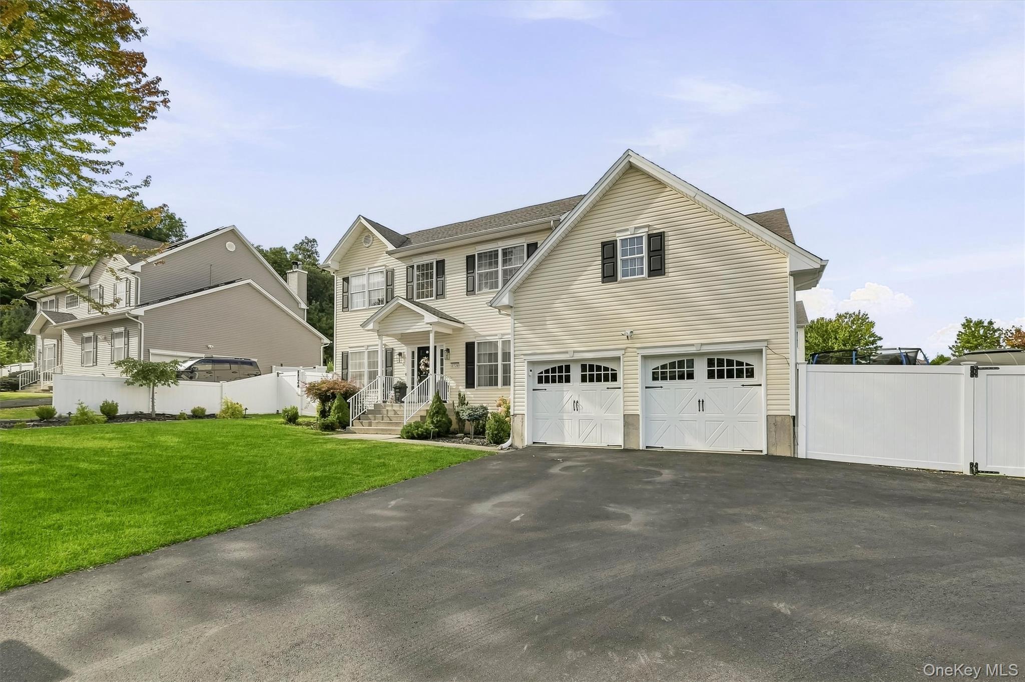 2726 Colonial Drive