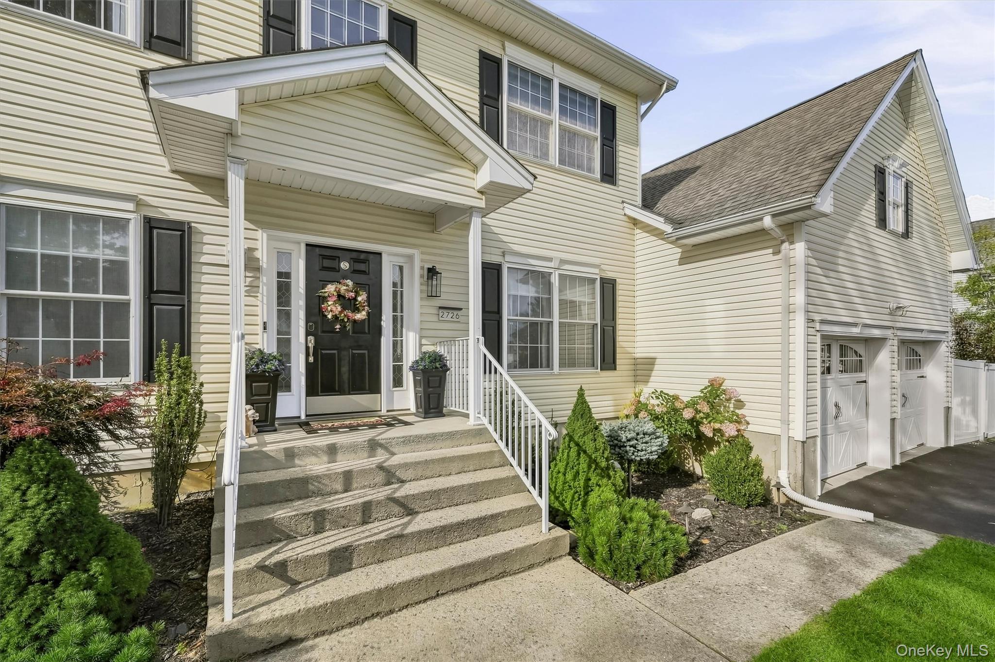 2726 Colonial Drive