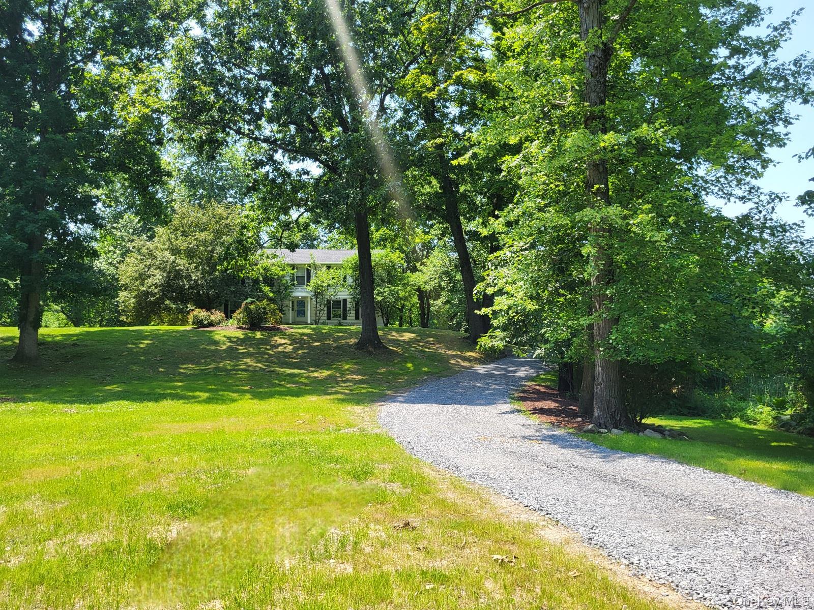 15 Blue Jay Drive