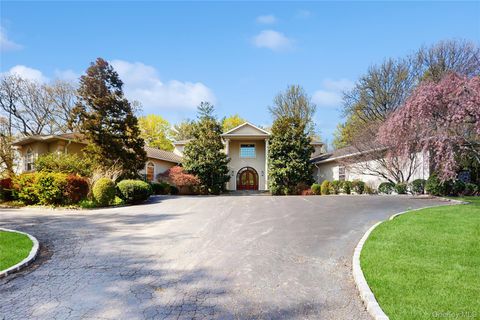 406 Duck Pond Locust Valley NY 11560
