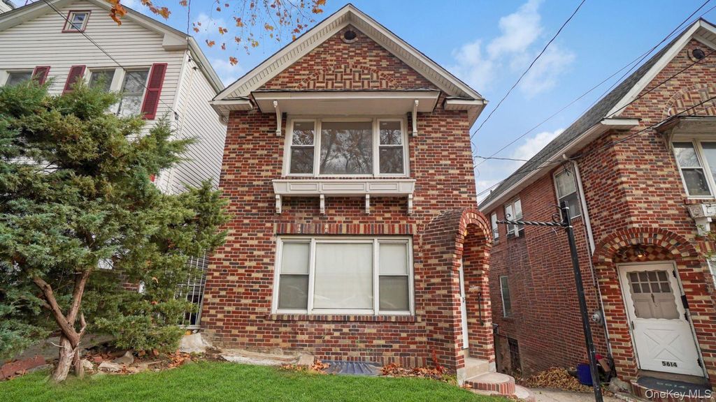 Photo of 5618 Sylvan Avenue, Bronx, NY 10471 (MLS # 964774)