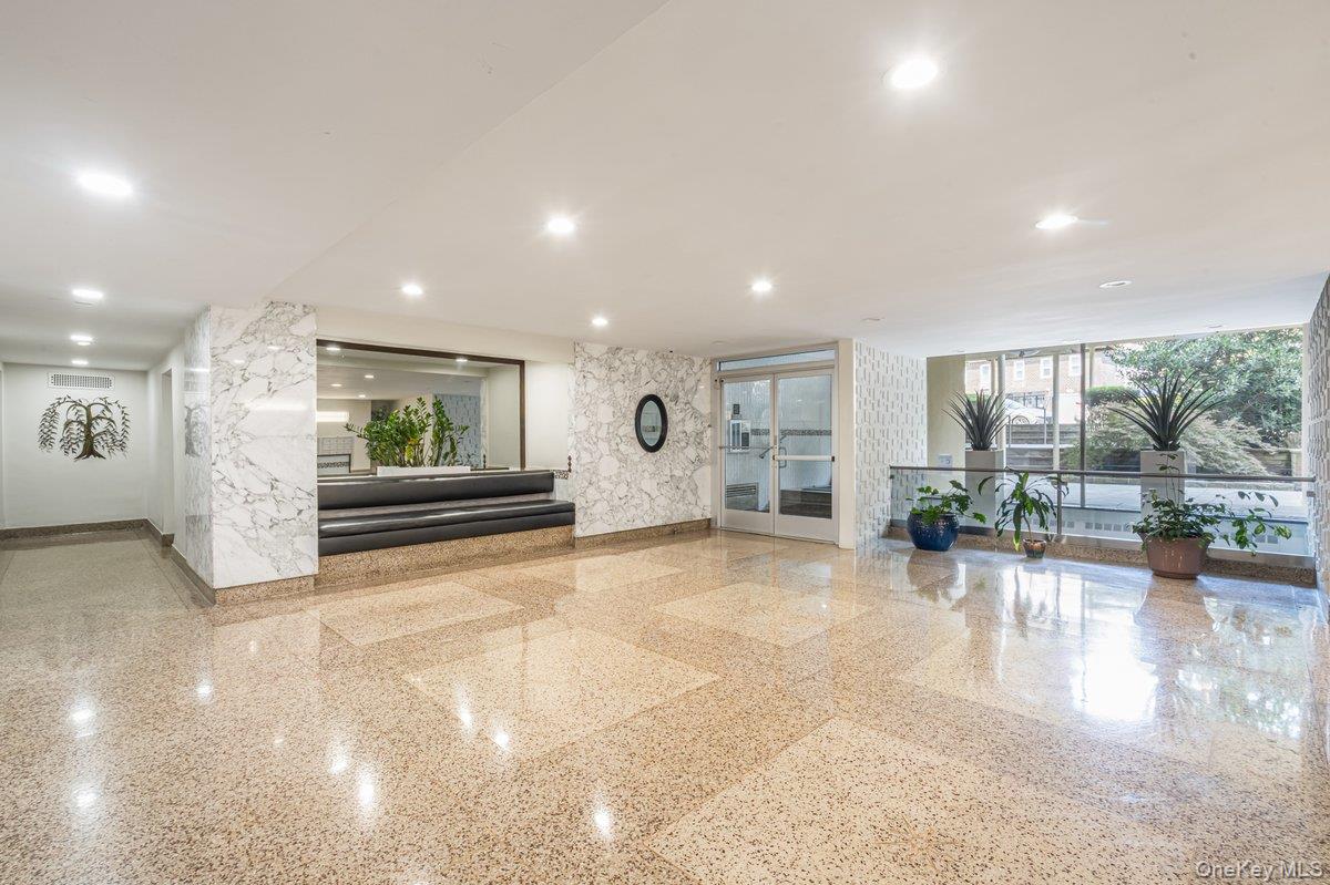 23-20 Bell Boulevard 5F