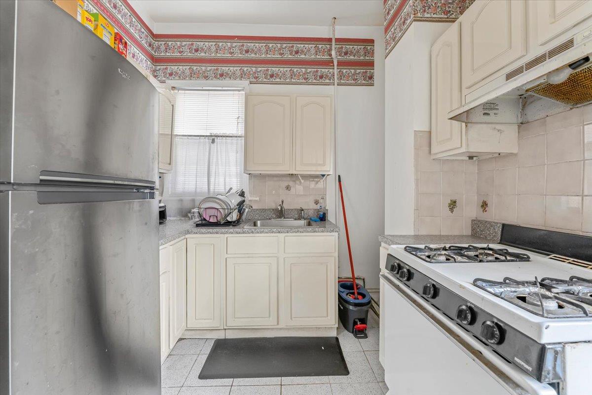 515 S 9th Avenue, Mount Vernon, New York image 8