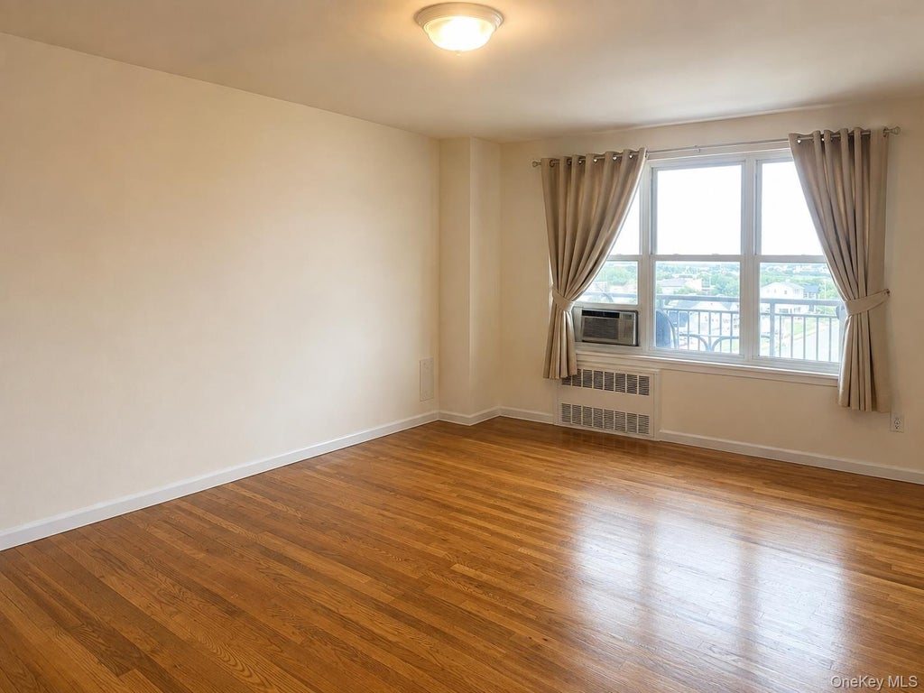 Photo of 855 Broadway E #5C, Long Beach, NY 11561 (MLS # 1041883)