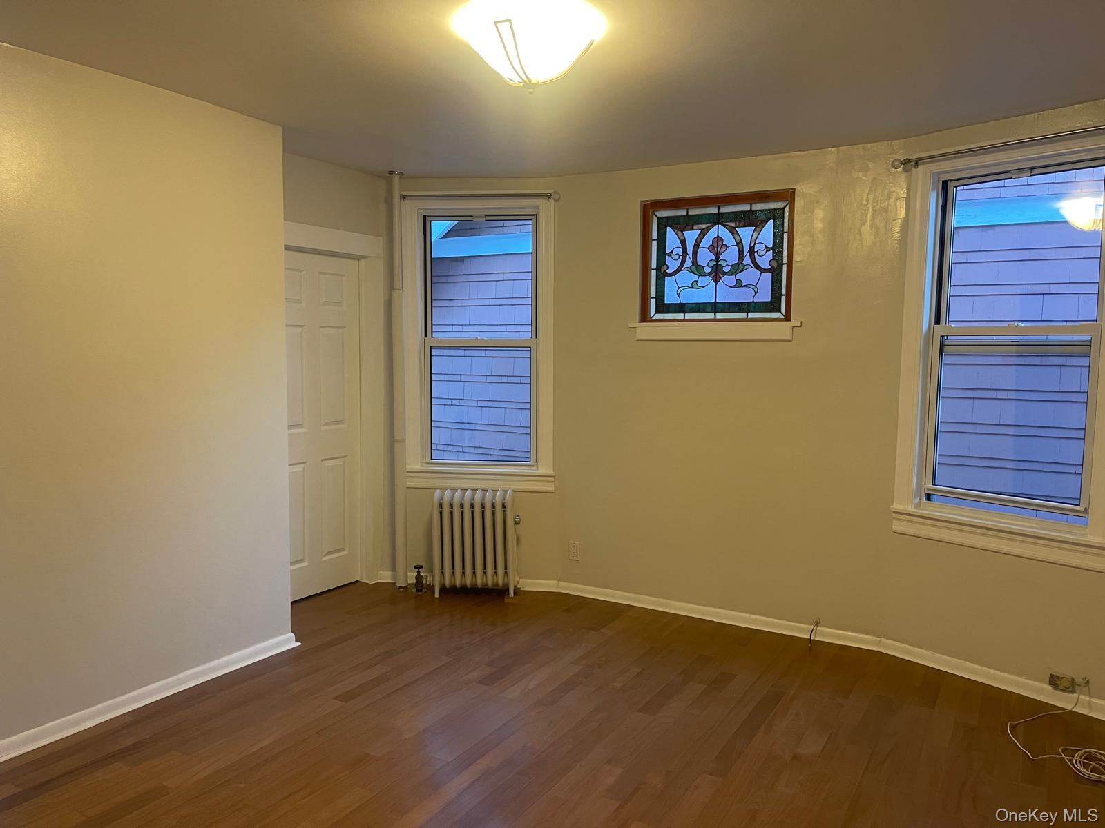 8513 89th Street - Photo 2