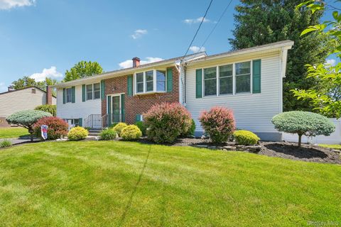 Homes For Sale - 12 Bayview Drive<br/> Stony Point, NY 10980