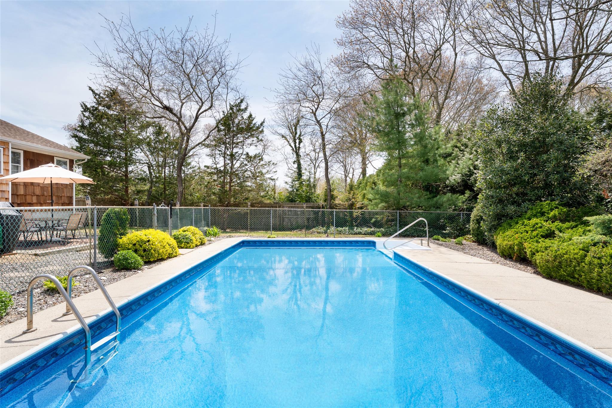 16 Middle Road, Hampton Bays, New York image 26