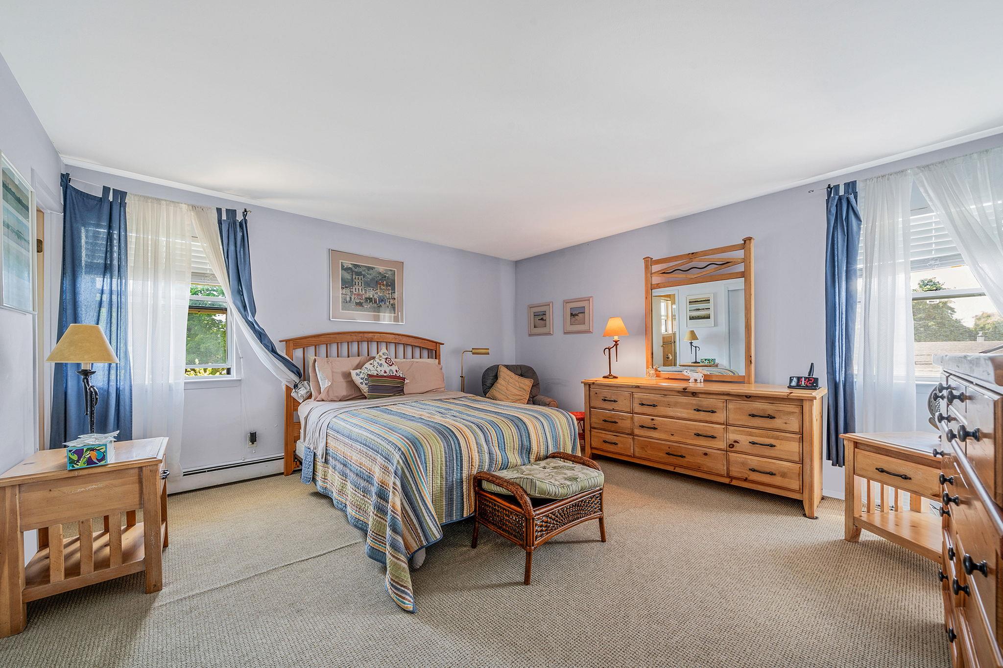 41 Lafayette Avenue, Bethpage, New York image 9