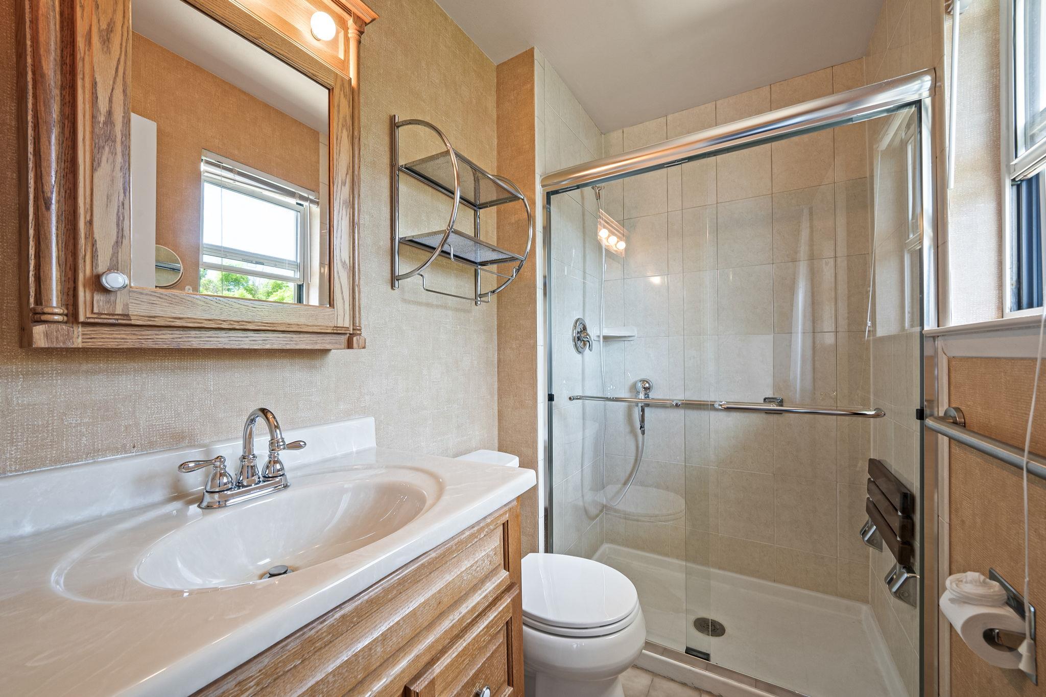 41 Lafayette Avenue, Bethpage, New York image 10